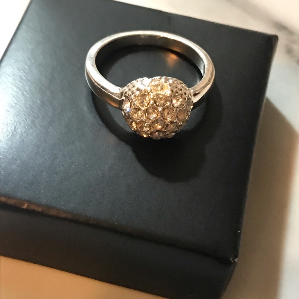 Avon Abrianna‎ Ring SZ 6 NIB